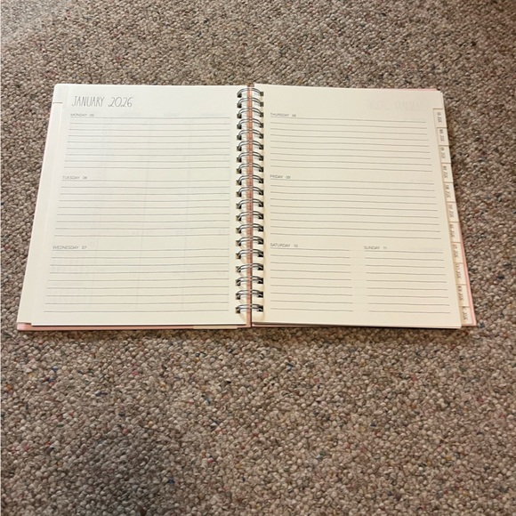 🆕 Rae Dunn Gold Bow 2026 17 Month Planner Large - Picture 12 of 13